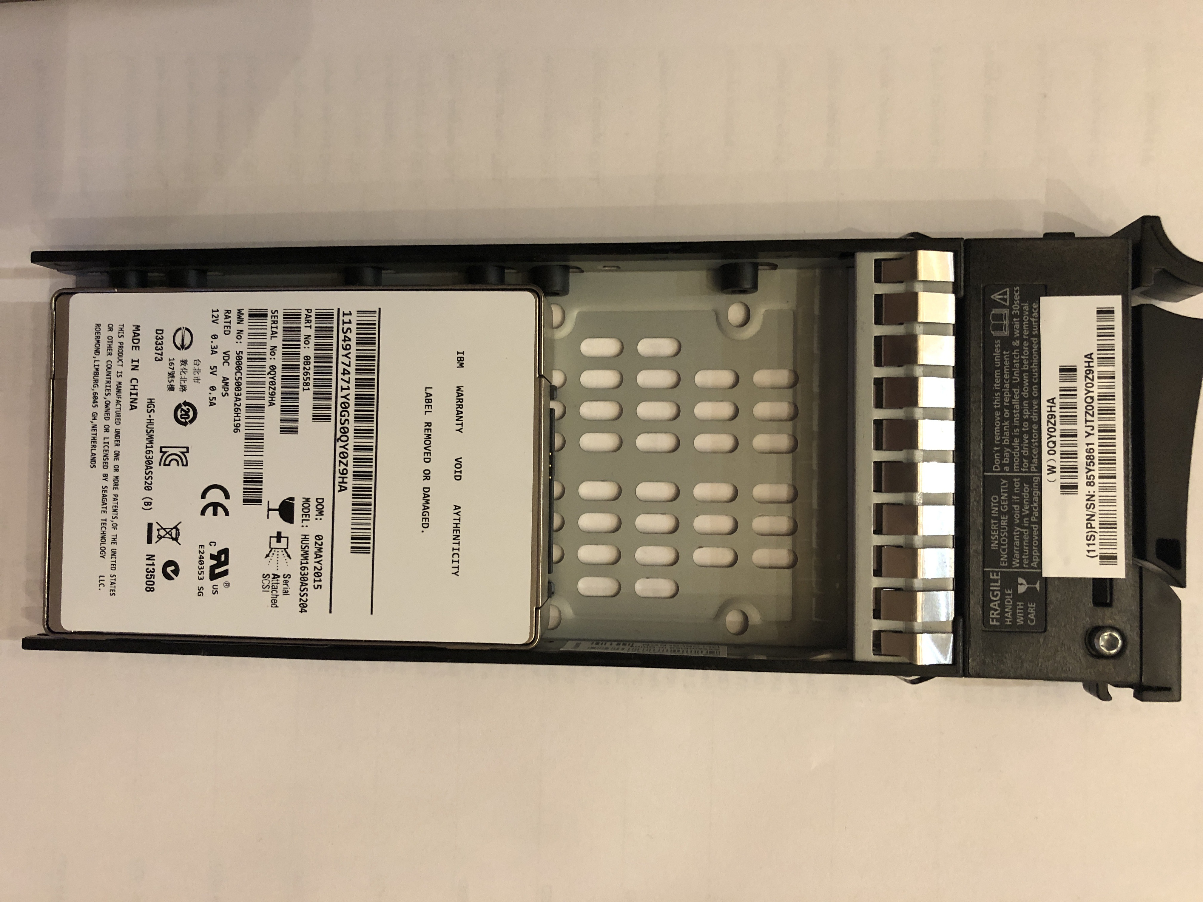 SAS SSD (SEAGATE 2,5" 0B26581 SAS 300 ГБ SSD(HUSMM1630ASS204) P/N:85Y5861  )